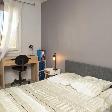 Grand 3 Chambres Dans Le Centre De Apartment *