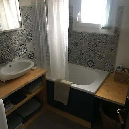 Grand 3 Chambres Dans Le Centre De * Poitiers